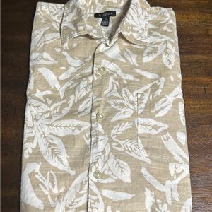 Van Heusen Men's Beige and White Leaf Pattern Shirt